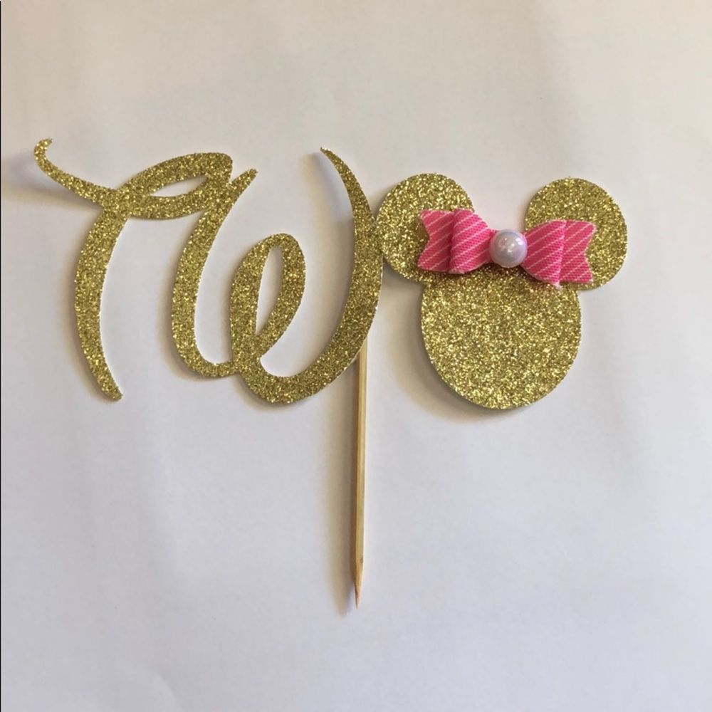 Minnie Mouse “two” cake topper, Hotdog sign